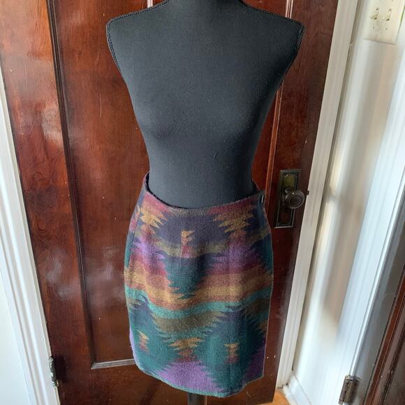 Streetwear Made in USA Green Aztec Pattern Knit Acrylic Wrap Mini Skirt Sz 7 - Picture 10 of 12